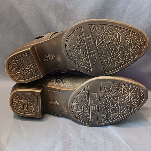 🤎"Adley" Life Stride Velocity with Memory Foam Taupe Booties, size 7 - Picture 10 of 10